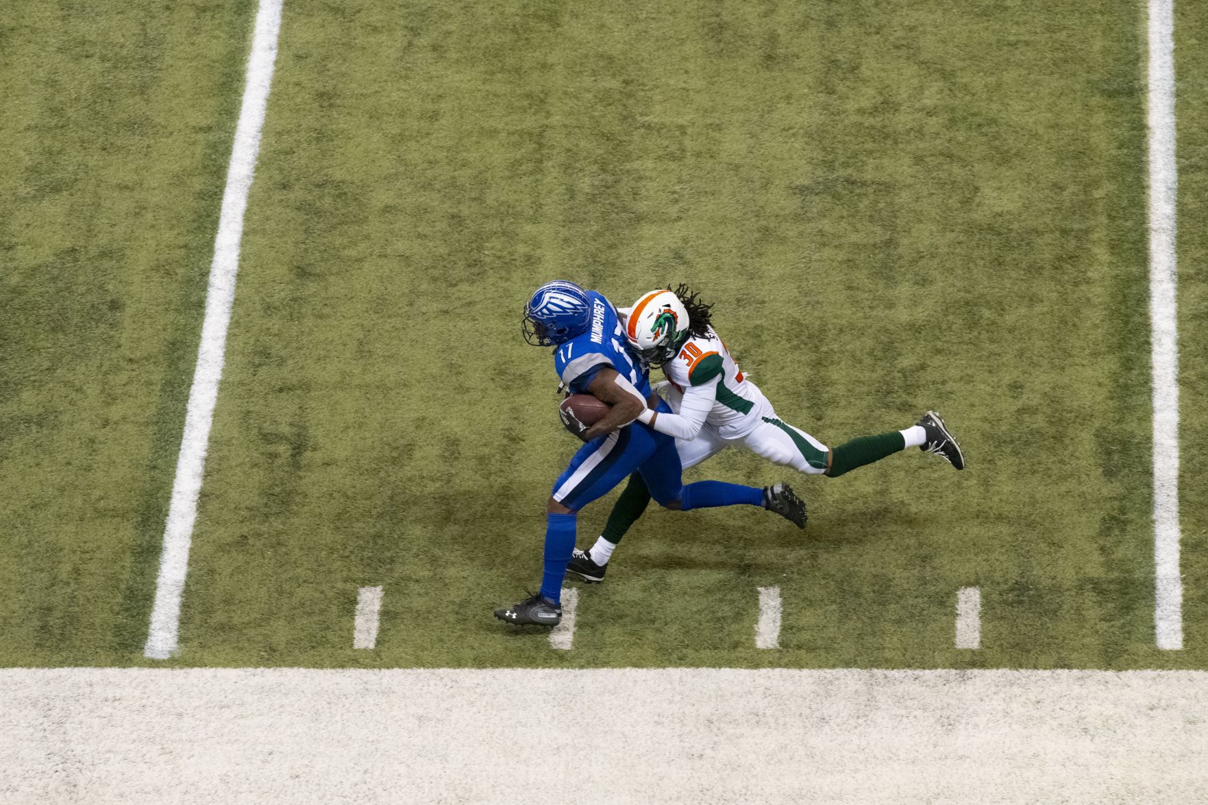 St. Louis BattleHawks play to slay Seattle Dragons
